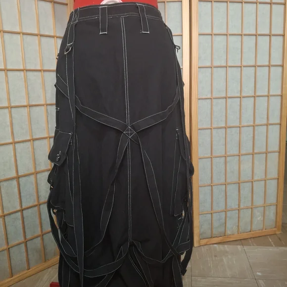 Rare ILLIG Rave Goth Y2K Black Women's Cargo Skirt with Decorative Bands - Picture 5 of 6